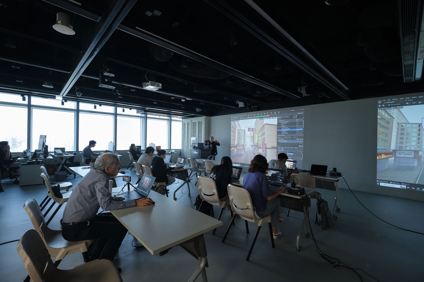 Metaverse development professional speaker