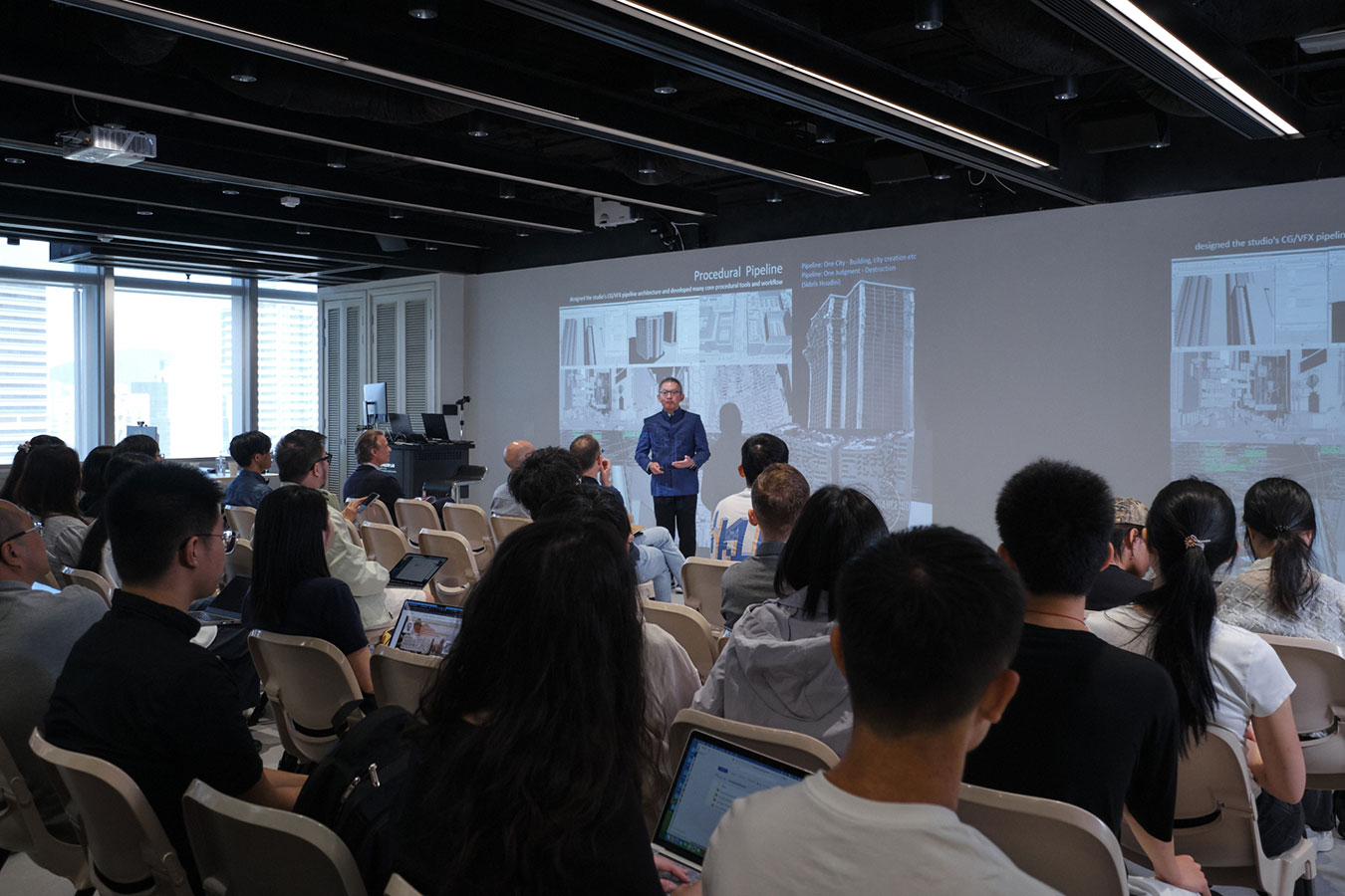 Digital content creation keynote speaker