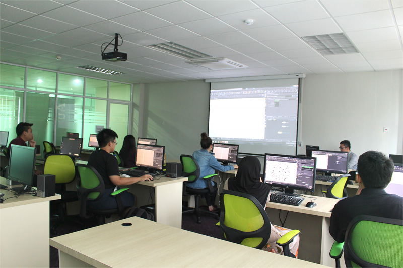 Real-time 3D education for professionals