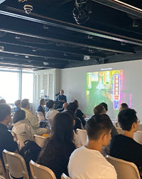Real-time 3D education for professionals